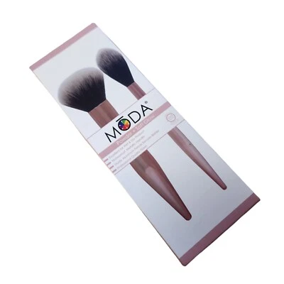 Moda Set of 2 Makeup Brushes. Powder Brush and Soft Glow Brush. - Image 1 of 4