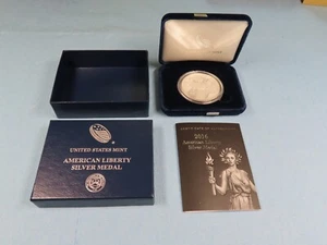 2016 W UNITED STATES MINT PROOF AMERICAN LIBERTY 1 oz SILVER MEDAL W/ BOX + COA - Picture 1 of 6