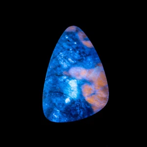 47x32mm Hackmanita Sodalita fluorescente oscuro UV cabujón que cambia de color - Imagen 1 de 2