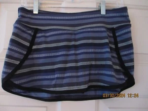 ATHLETA SZ S SHADES OF GRAY SKIRT W/ BRIEFS FOR YOGA, TENNIS, RUNNING, NEW - Picture 1 of 7
