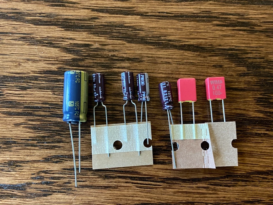 Pioneer PL-516 Kit de Reparación de Velocidad Condensadores Juego de Recapitulación de Tocadiscos (7 Piezas) Foto 1 de 1