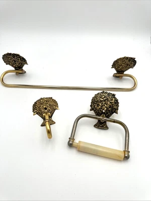 复古金色黄铜毛巾、纸巾架和毛巾钩金色花朵花束 — 第 1/4 张图片