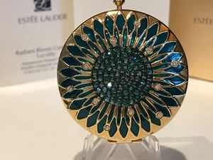 ESTEE LAUDER STRAHLUNGSBLÜTE KLARHEIT PULVER KOMPAKT NEU IN VERPACKUNG BLAU und KLARE KRISTALLINE - Bild 1 von 6