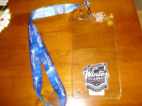 2016 NHL Winter Classic Ticket Holder, Lanyard, & Pin Bruins vs Canadiens W Cover