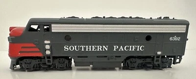 Athearn HO 3209 F7A Super Power SP Freight Diesel Loco #6392 - Image 1 of 4