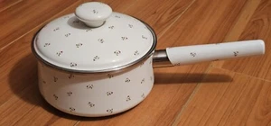 Ejiry F2 Embossed Rose Enamel Pot/Sauce Pan - Picture 1 of 4
