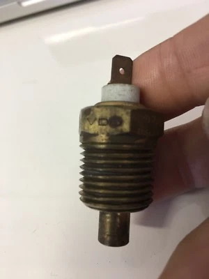 VDO Temp Sender 6-24 Volt,120”C Max ,NOS  - Image 1 of 4