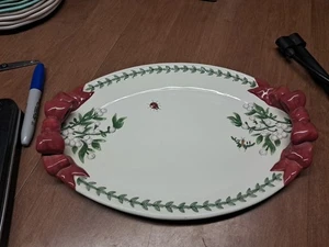 Portmeirion BOTANIC GARDEN MISTLETOE Platter 14" embossed LADYBUG Euc Read - Picture 1 of 5