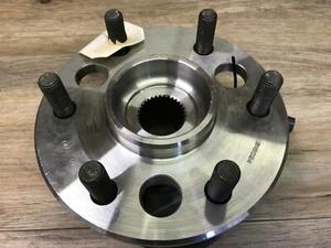 1995-2000 GMC CHEVROLET C K TRUCK TAHOE YUKON NOS GM FRONT WHEEL HUB 515024 - Picture 1 of 4