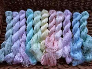 No split 100%mulberry silk,hand-dyed wrap velvet flowers Twistless silk thread - Picture 1 of 10