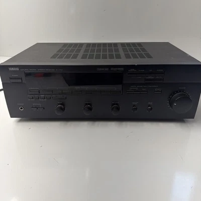 YAMAHA R-V701 NATURAL SOUND AM/FM DOLBY SURROUND Sound AV RECEIVER - Image 1 of 4