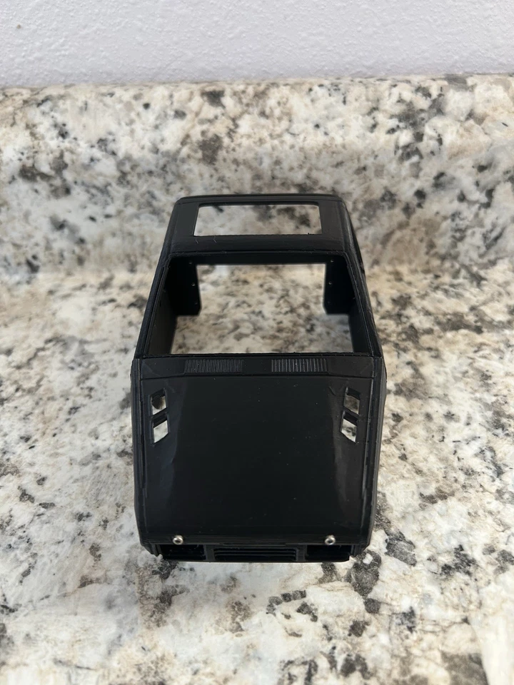 Corpo rígido Nissan D21 Comp Scx24 impresso em 3D - Imagem 1 de 4