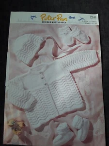 Strickanleitung, Matinee Mantel, Mütze, Handschuhe und Stiefel, Doppelstrick und - Bild 1 von 2