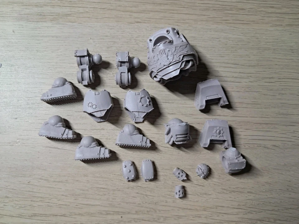 Horus Heresy Iron Hands Contemptor OOP 30k 40k Space Marines - image 1 of 1