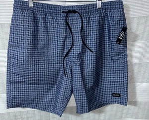 NWT Volcom Surf & Turf Shorts Mens Size XL Blue Plaid 4 Way Stretch Beach Casual - Picture 1 of 6
