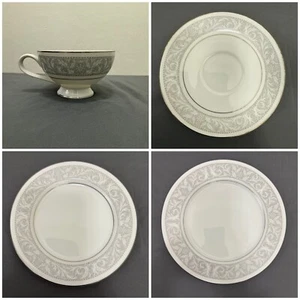 Vintage Dalton Whitney Imperial China 4 Piece 5671 Place Setting In Pyramid Box - Picture 1 of 14