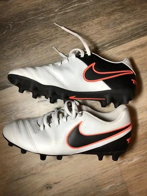 Nike Tiempo Soccer Cleats Women's 6.5 White Black Swoosh Pink Outline - Image 1 of 4