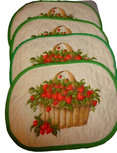 4 Vintage MCM Quilted Strawberry Placemats Oval Green, Red and Brown / Beige - Picture 1 of 3