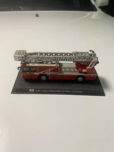 2003 Nikki Ladder Model Fire Truck 1:80 - Picture 1 of 3
