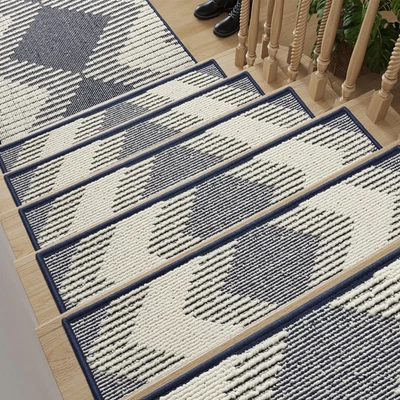 15 piezas peldaños de escalera antideslizantes, pelar y pegar 3D peldaños de escalera para peldaños de madera interiores Foto 1 de 4