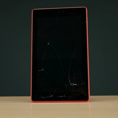 Amazon Fire 7 (7.ª generación) 8 GB Wi-Fi 7" SR043KL rojo restablecimiento de fábrica - falla del digitalizador Foto 1 de 4