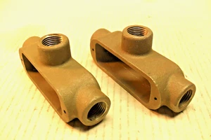 qty 2 Crouse-Hinds T19, Aluminum Rigid Conduit Outlet Body, 1/2" New - Picture 1 of 5
