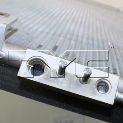 Condensador de aire acondicionado TYC 3578 para 06-14 Hyundai Kia Entourage Sedona Foto 1 de 4