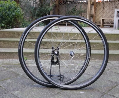 Campagnolo Nucleon Asymmetric Wheel Set / Clincher 700C / Black 22 24 / - Bild 1 von 4