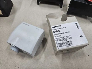 Siemens QAD22 Rohranlegefühler Vorlauffühler Neu! - Bild 1 von 2
