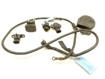 08-17 Yamaha Raider XV1900 CU TPS Juego de relés Batería Bocina Mapa Regulador de combustible Foto 1 de 4