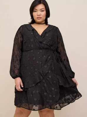 Vestido Torrid 3X Negro Lurex Estampado de Estrellas Sobrepelliz Envolvente Volantes Dobladillo Manga Larga Foto 1 de 3