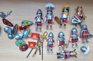 Playmobil 9  Roman Soldiers Centurions With Accessories Shields  Etc History - Picture 1 of 4