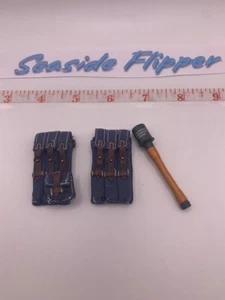 DID WWII German Luftwaffe MP38 Pouches & Grenade 1/6 Scale - Picture 1 of 2