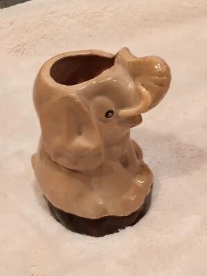 Jarrón de cerámica vintage hecho por elefante Taiwán 6x3,75" maceta marrón  Foto 1 de 4