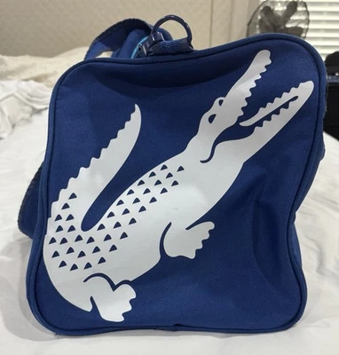 Bolso de Lona De Colección Años 90 Lacoste Gator Perfumes Esencial Deporte Grande Azul Cocodrilo Foto 1 de 4