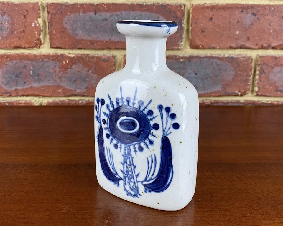 Jarrón atribuido a Berte Jessen para Royal Copenhagen - moderno de mediados de siglo de los años 70 Foto 1 de 4