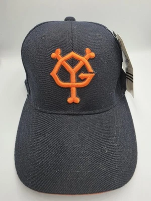 Бейсбольная кепка Adidas Tokyo Yomiuri Giants с ремешком черная Япония 57–60 см - Изображение 1 из 4