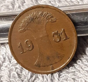 1931 ~ German Bronze 1 Reichspfennig KM#37 ~ Germany ~ Heavily Circulated - Picture 1 of 15