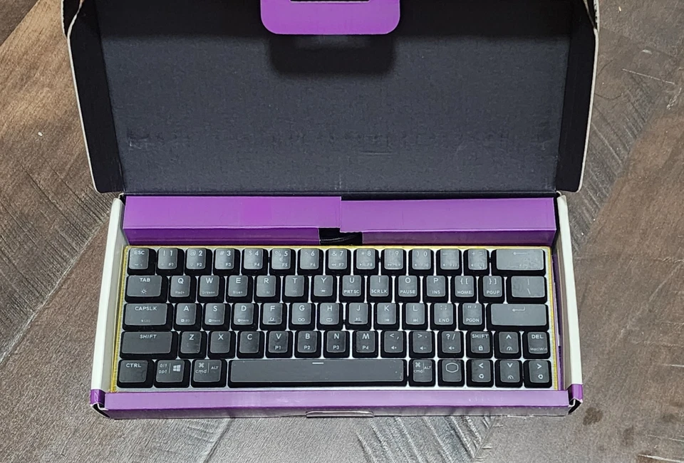 Cooler Master SK620  Mechanical Low Profile Gaming Keyboard Red Linear Switches - Image 1 of 1