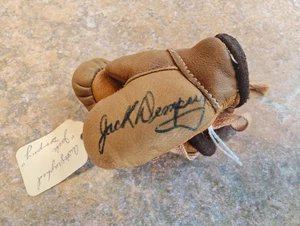 Jack Dempsey "Manassa Mauler" Signed Mini Glove - PSA LOA - Picture 1 of 6