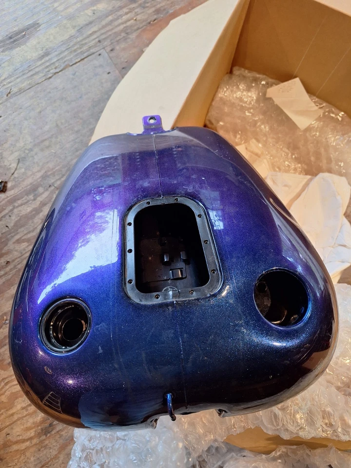 Harley Davidson tanque de combustible de 2010 FLSTF FAT BOY Foto 1 de 4