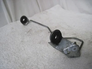 07 Suzuki GSXR600 Lower Under Cowling Fairing Bracket OEM 94530-01H00 - Picture 1 of 4
