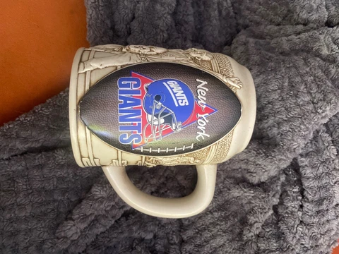 NEW YORK GIANTS NFL Football Vintage 3D Textured Design Beer/ Coffee Mug Cover