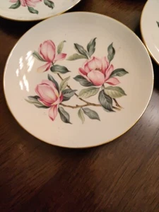 Vintage Homer Laughlin Rhythm Pink Magnolia 6 Bread & B. Plates w/Gold Trim - Picture 1 of 6