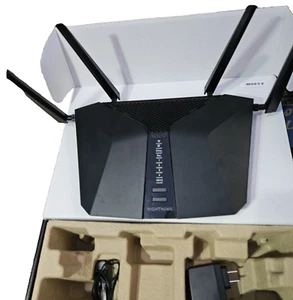 Router NETGEAR Nighthawk AX6 AX4300 6 flujos WiFi 6 modelo RAX45 -100NAS - Imagen 1 de 12