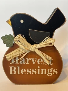 "Estatuilla de madera de cuervo en calabaza bendiciones de cosecha 6"" de alto decoración de otoño/acción de gracias" - Imagen 1 de 7