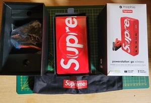 Supreme Mophie Powerstation Portable Battery Charger Go Red - Afbeelding 1 van 5