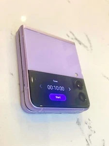 Samsung Galaxy Z Flip 3- 5G SM-F711W - Lavender (Unlocked) + ON SALE !!! - Picture 1 of 4
