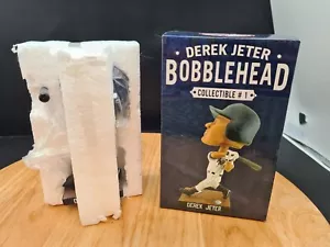 2013 Derek Jeter New York Yankees SGA Bobblehead 1. in Serie - Neu in Box - Bild 1 von 17