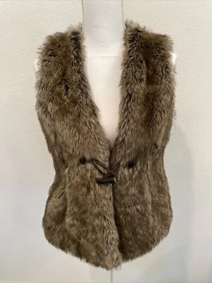 Chaleco sin mangas marrón de piel sintética de suelo para mujer usado en excelente estado Reino Unido 10 EE. UU. 6 mediano usado en excelente estado  Foto 1 de 4